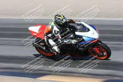 media/Oct-30-2025-Racers Edge (Thu) [[dabbdaf680]]/3-B Group/Session 3 (Turn 15 Inside)/